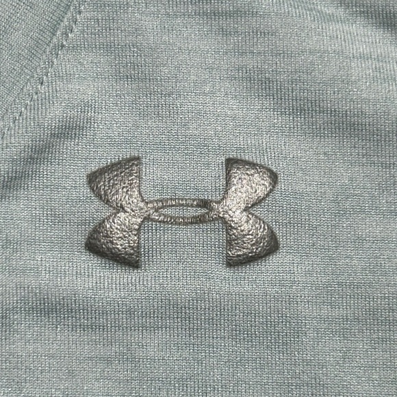 Under Armour Women’s Heat Gear Loose Fit Gray V Neck T Shirt Small - Picture 5 of 7